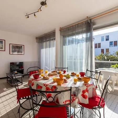 Le Cheops * Piscine * A 5 Minutes * 3 Apartmán *