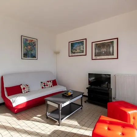 Le Cheops * Piscine * A 5 Minutes * 3 Apartment