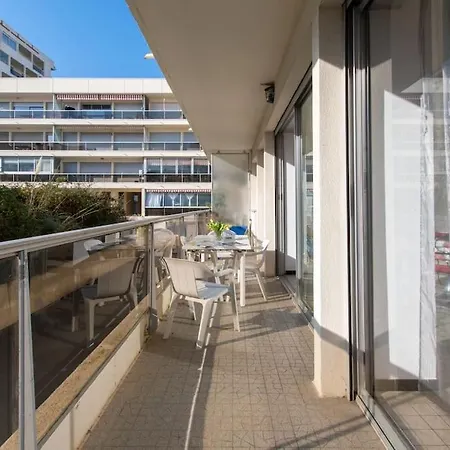 Le Cheops * Piscine * A 5 Minutes * 3 Apartment
