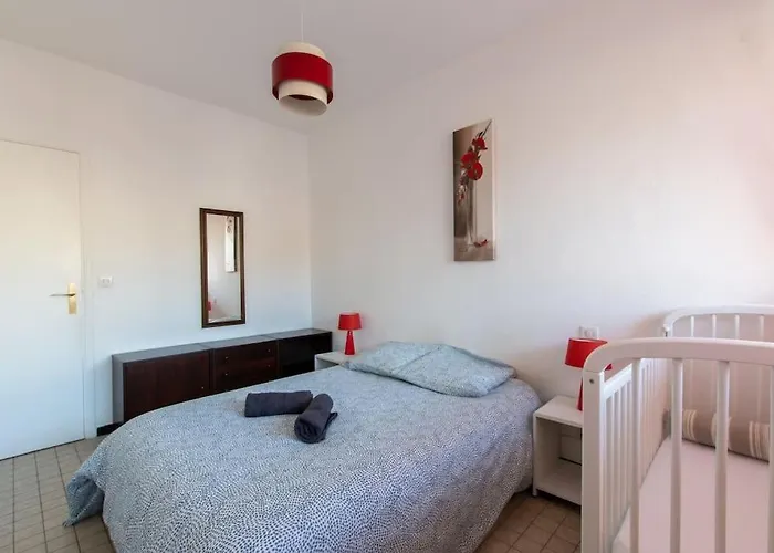 Le Chéops * Piscine * à 5 Minutes * 3 Appartement *