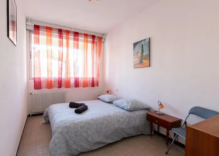 Le Chéops * Piscine * à 5 Minutes * 3 Appartement *